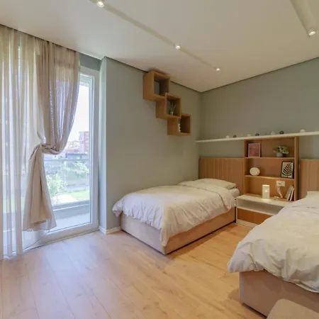 Luxury In טיראנה
