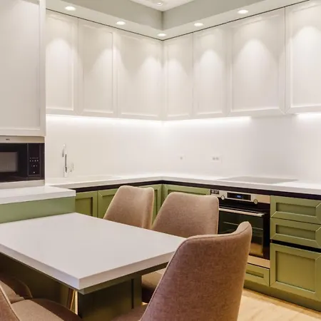 Luxury In * تيرانا