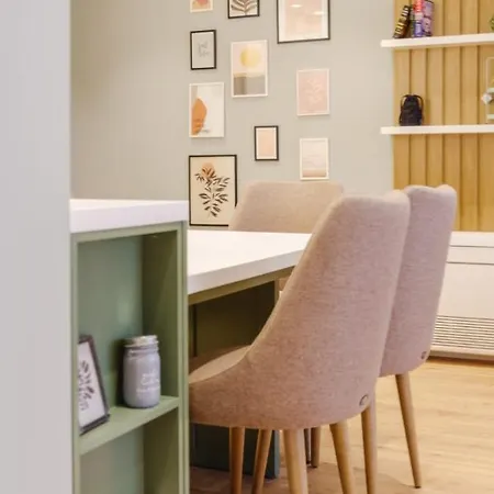 Luxury In Apartment *