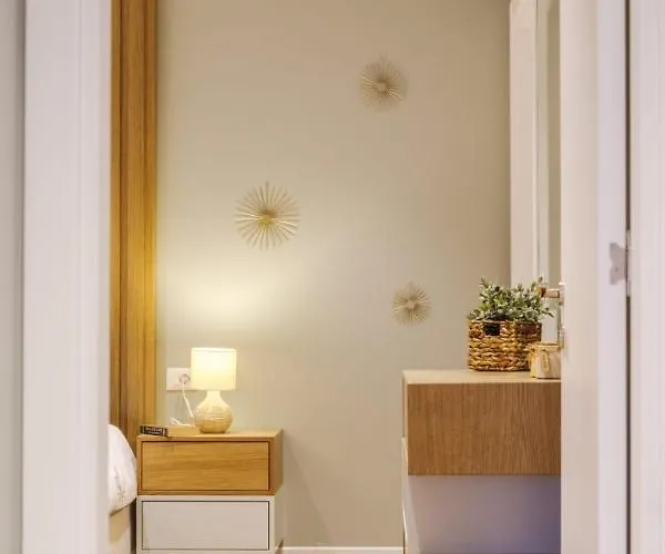 Διαμέρισμα Luxury In *